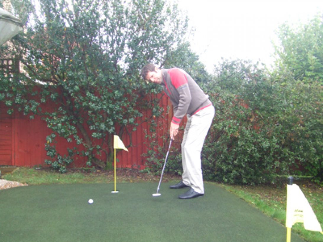 Bradley Dredge’s 5 Year Old Huxley Putting Green is As Good As New